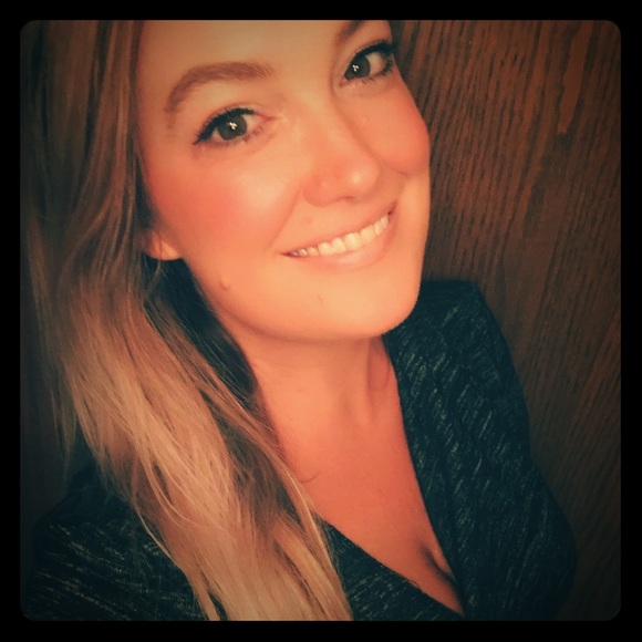 Meet your Posher, Angela - Picture 4 of 8